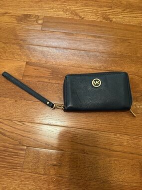 Michael Kors Navy Leather Wristlet Wallet